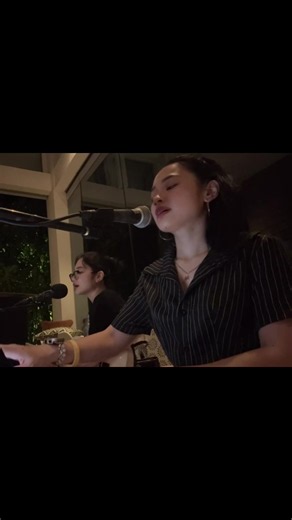 do it all again 🎹 me 🎸 @DYNE CANOZA | FOXY 🦊 ❤️❤️❤️❤️ last Friday night cover but ibang version namin haha #kittycanoza #twinsisters #canozatwins #lastfridaynight #katyperry