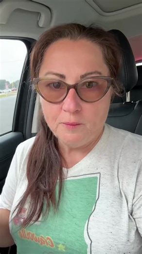 Where do you stop for your Graton’s? Otherwise known as cracklins. This was a poor people food back in the day but now it’s high Dolla. #louisiana #cracklins #graton @BillysBoudin