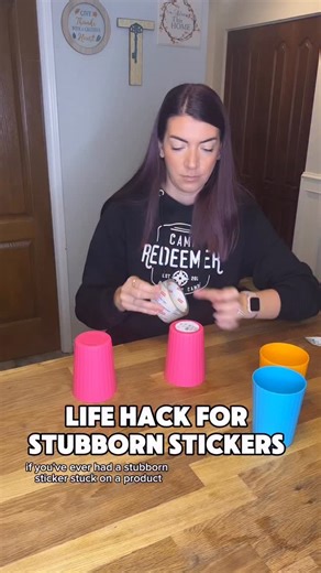 𝐂𝐡𝐞𝐥𝐬𝐞𝐚 𝐃𝐲𝐚𝐧 𝐓𝐮𝐫𝐚𝐧 | ꜱɪᴍᴘʟᴇ ᴍᴏᴍ ʜᴀᴄᴋꜱ on Instagram: "My favourite way to remove stubborn price tags or stickers 🙌🏻 and all you need is tape!! Place the piece of tape so it covers the sticker. Press down and rub in circles to make sure it adheres well. Then just ✨ WAX IT OFF ✨ - pull quickly upward and it will remove the sticker no problem! 🪄 Bonus Mom Hack: it also works for those stickers that you kids stuck all over your house 😉 Would you try this one? Tell me in the commen