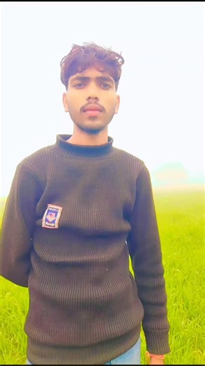 alexa yadav on Instagram: "#viralreels #loce #explorepage #divalireel❣️💐 #viralreels"