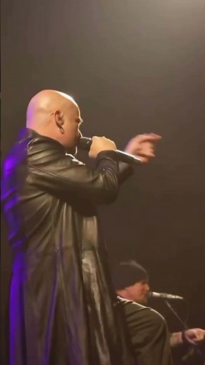 Look in my face, staring in my soul, I begin to Stupify, RAH ✊🔥 #disturbed #stupify #metal #closeup