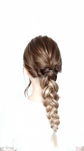 💫 The Easiest Way to Start a Braid – yay or nay? 👀 #BraidStart #EasyHairstyle #QuickHairstyle #HairstyleInspo #PrettyHairstyle #EverydayStyle #HairstyleGoals #HairInspoDaily #ChicAndSimple #HairTransformation | Another Day Another Braid