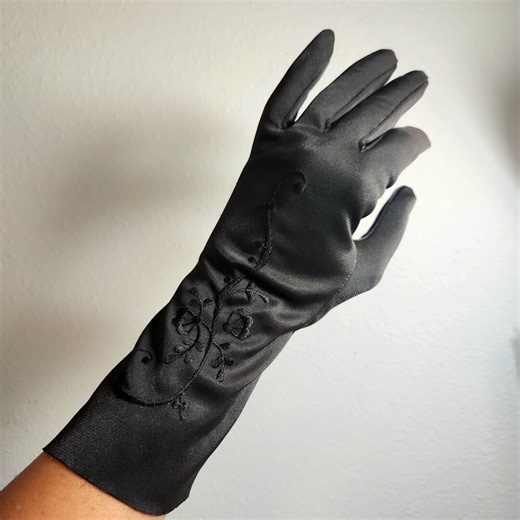 Vintage Black Evening Gloves in Embroidered Stretch Satin Bracelet Length Size Small - Etsy
