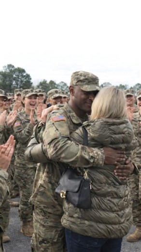 Mom Hugs Soldier Who Had No OneThere#kindness#wholesome#humanity#respect#heartwarming