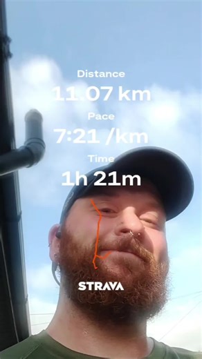 nice and steady easy 11km this morning 😁 on track during this training for Dublin Marathon with @GCN 💪😁