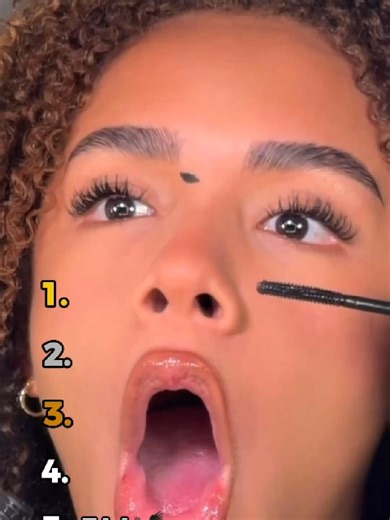 Top Makeup Moments: Clean Girl Makeup Tips