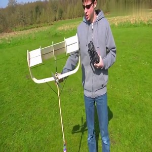 Airplane model flying using the Magnus effect ... so incredible | Mashbeatz