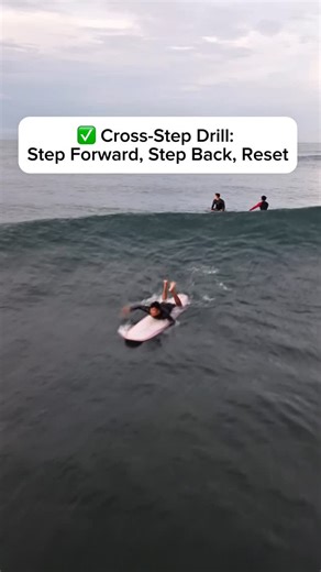 Hanging Surf Club | Bali Longboard School on Instagram: "Cross-step basics: one step forward, one step back, and repeat until your movement becomes clean, centered, and controlled ⏰Slow reps build real confidence on the board Join @hangingsurf to start or improve your longboard skill 🎯 Dm or Link in Bio 📍"