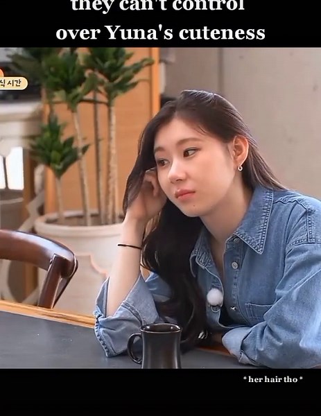 Yuna Itzy Graduation and Sleeping Moments Compilation