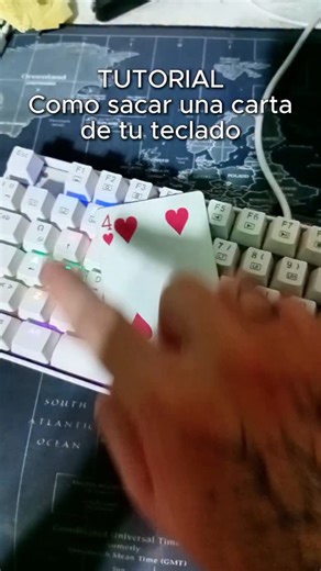 Lucas Rey on Instagram: "Tutorial de como sacar una carta de tu teclado, de nada"