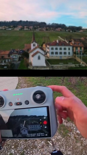 34K views · 268 reactions | Time to level up your video skills!  Learn this iconic film technique using the DJI Mini 3 Pro. Master the Hitchcock zoom like a pro. Now it’s your turn—give it a shot! : IG/droey.fpv #DJI #DJIMini3Pro #HitchcockZoom #DroneTutorial #CinematicShot #DroneTips #DronePhotography | DJI | Facebook