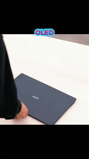 Serious Laptop Display Unboxing