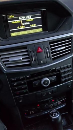 Car Play Android Auto and dedicated rear camera for Mercedes E-series