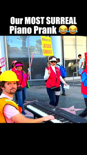 Construction Worker Piano Prank 😂😂 . . #piano #pianomusic #pianocover #pianosuperhuman #pianobangers | The Piano Bangers