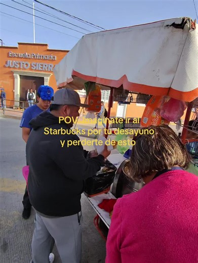 Torta de tamal con champurrado: el mejor desayuno mexicano