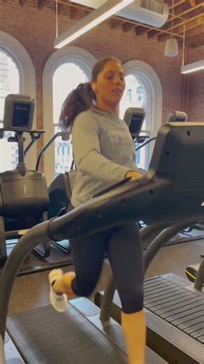 Yep, the rumors are true! You can earn money just by posting about your favorite products on Supergreat. Visit the app to learn more and start earning 😚 #supergreatapp #joinsupergreat #shopping #beauty #skincare