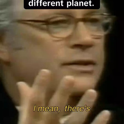 Orson Welles | Cinema & Art | A nice clip of director Barry Levinson (Diner, The Natural, Good Morning, Vietnam, Rain Man, Bugsy) complimenting Orson Welles during an... | Instagram