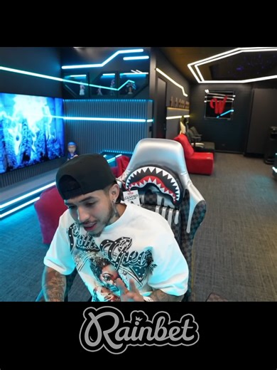 Westcol dice que no lo dejan sacar mas musica. @westcol #westcol #parati #roblox #kick #contenido