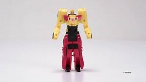 Widzieliście już roboty Crash Combiners? Sideswipe i Bumblebee jednym ruchem mogą zmienić się z robota w pojazd i na odwrót. Dodatkowo możesz połączyć je w jednego, wielkiego robota! Sprawdź 👇👇 | TRANSFORMERS
