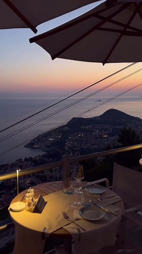 Stunning Panorama Views of Dubrovnik at Sunset