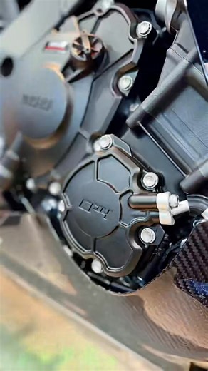 🔥 R HISTORY. 🔥 Your Future. 🔵 WE R1. 🔵 THE ULTIMATE R Yamaha's highest specification Supersport, the YZF-R1M comes adorned in striking carbon fiber bodywork including MotoGP®-inspired winglets, distinctive R1M styling and an engraved serial number badge to further highlight its exclusivity. Taking all the explosive performance and capability of the YZF-R1 to an even higher level, the R1M's advanced Öhlins® Electronic Racing Suspension works with a dedicated Suspension Control Unit to rapidly