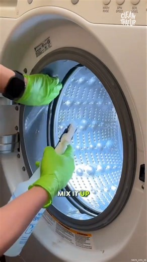 Make Your Front Load Washing Machine Gasket Shine #CleaningTips #LaundryRoom #HomeCare #SatisfyingClean | Clean That Up