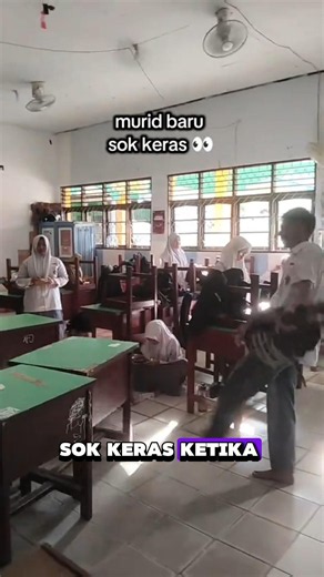 Murid baru sok keras #shortvideo #shorts