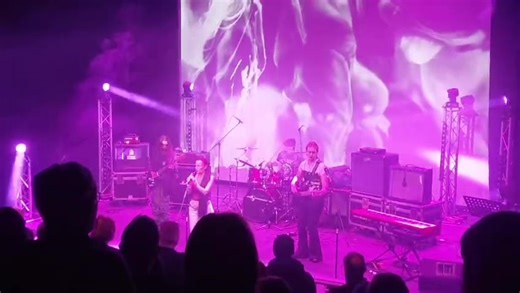 In The Red Covers 'Complicated' by Avril Lavigne