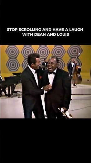 Louis Armstrong and ‪@deanmartin‬ charm the stage together on "The Dean Martin Show" in 1965. 🎥: NBC