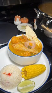 Sopa de gallina India con albóndigas a mi estilo quedó tan rica que nos mandó a dormir… #sopas #cooking #recipe | Blandon Esther