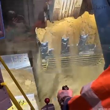 716K views · 9.6K reactions | RARE In-cab Footage of the Massive Liebherr R 9800 | Aaron Witt | Facebook