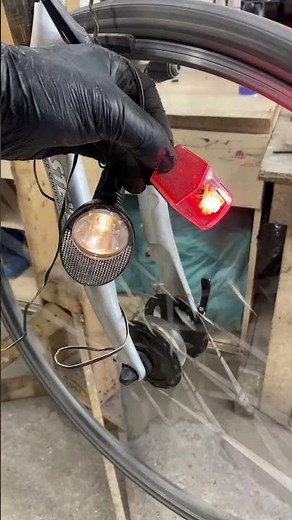 Free Energy? Watch This Dynamo Hub Go #mtblife #bicycle #ebike