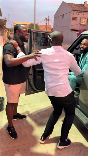 Hit #palops🇦🇴🇲🇿🇸🇹🇨🇻🇬🇼 | cops dancing