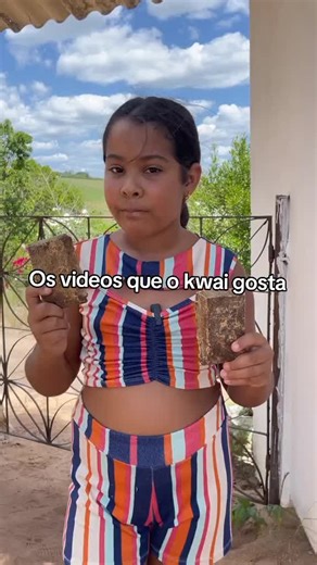 Mano 5 da manhã eu tô acordada só pra ir pra prr da aula