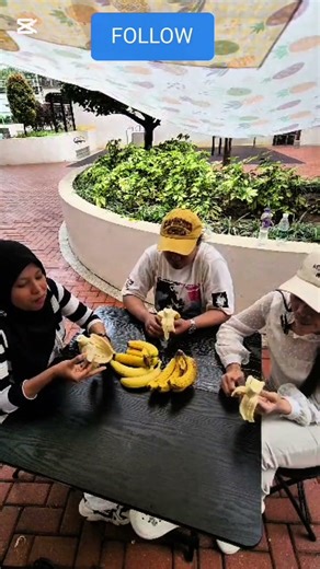 Banana Challenge! Who's She #eatingchallenge #bananachallenge #youtubeshorts #viral #shortsviral