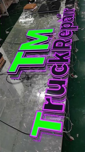 neon look smart led signs vs traditional neon guide #customledsigns #ledsignsforbusiness