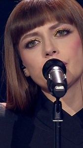 Flafly  on Instagram: "Giorgia e Annalisa cantano "Skyfall" di Adele - 14/02/2025 Serata delle Cover - 75° Festival della Canzone Italiana #sanremo #annalisa #giorgia #cover #sanremo2025"