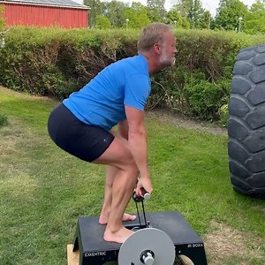 332K views · 421 reactions | Supersets, circuit training, or outdoor workout... You name it! The conditions do not matter with the #kBox - let it transform your training and take your strength performance to the next level!  Stefan Östling | Exxentric | Facebook