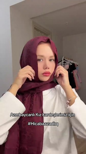 Kimsenin ne giyeceğine, nasıl yaşayacağına başkaları karar vermemeli. Özgürlük herkesin hakkı. Azerbaycan’daki kız kardeşlerimizin yanındayız. ❤