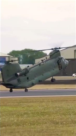 CH-47 Chinook Amazing Landing & Takeoff || AirSpace Technology ||