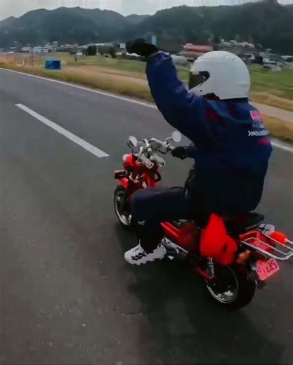 #4mini #4miniカスタム #HONDA #シャリー125#モンキー125#ゴリラ125#エイプ110 #カブ110 #ゼファー400 #桜#ツーリング