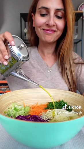 Delicious Vegan Chicken Sandwich Recipe with Oyster Mushrooms