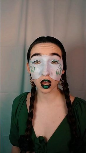 Hot goblin or a forest fairy? | Halloween makeup transition #halloweenmakeup #fantasy