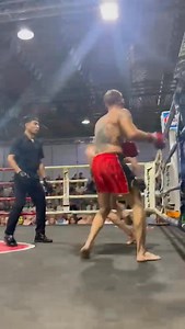 Crazy first fight for Scott, but he gave it all and got the win 😍 | Lanna Muay Thai