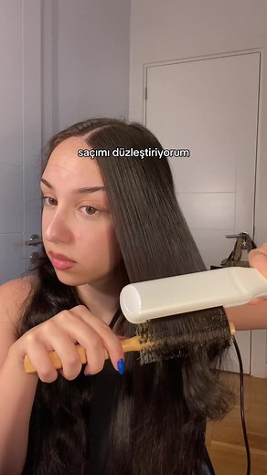 Düz Saç Tutorial: Saçınızı Kolayca Düzleştirin