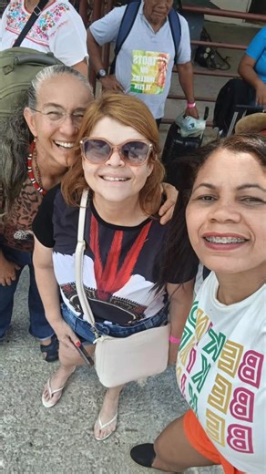 Flávia Lima on Instagram: "As super Poderosas ...bonde da Rede!"