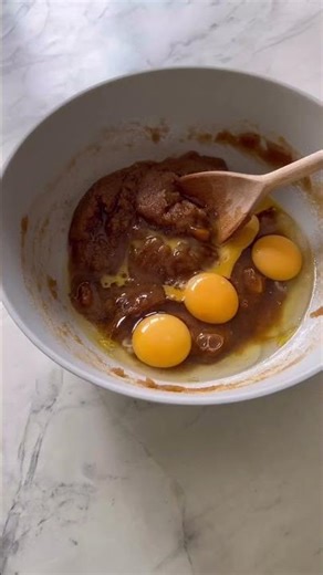 Chocolate + cardamom + brown butter + almond BLONDIES! Recipe on the channel #shorts #christmas