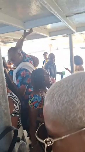 Ryi working #everyone #soca #Trinidad @kingcouragesound | Alvorest Reid | Facebook