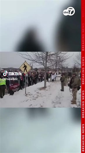 #FDT #pepperballs #FICE 😡🤬🤡💩☠️ ⚠️ DISCLAIMER: The following is a factual, descriptive breakdown of violent actions and tactics seen in the video you mentioned — including pepper balls fired toward people’s faces. Viewer discretion advised. What You Saw in the Video — Step-by-Step Breakdown #️⃣ Federal Agents’ Actions (During Protests) • Federal officers — including ICE and other federal agents — were deployed outside the Bishop Henry Whipple Federal Building in Minneapolis after protests eru