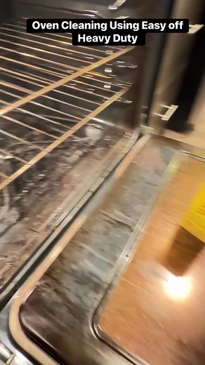 Oven cleaning using Heavy Duty Easy Off.. Please don’t use heavy duty Easy Off if the oven has BLUE ENAMEL … #cleaning #cleaningservice #fypシ゚viralシ #highlightseveryonefollowers #buhaycanada #FilipinoInCanada #PinoyInCanada | Charlene Baguista Marrero